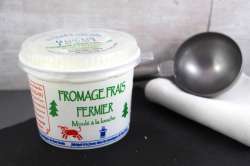 Fromage frais fermier moulé à la louche (Faisselle)